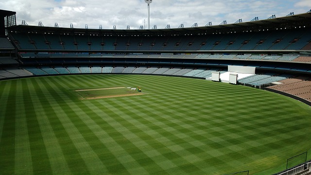 伊朗受到所 伊朗受到所